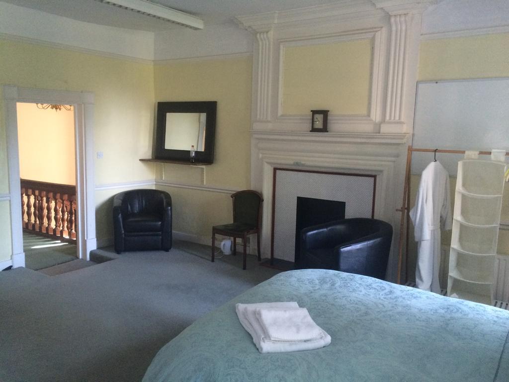 Harmondsworth Hall Guest House West Drayton  Δωμάτιο φωτογραφία