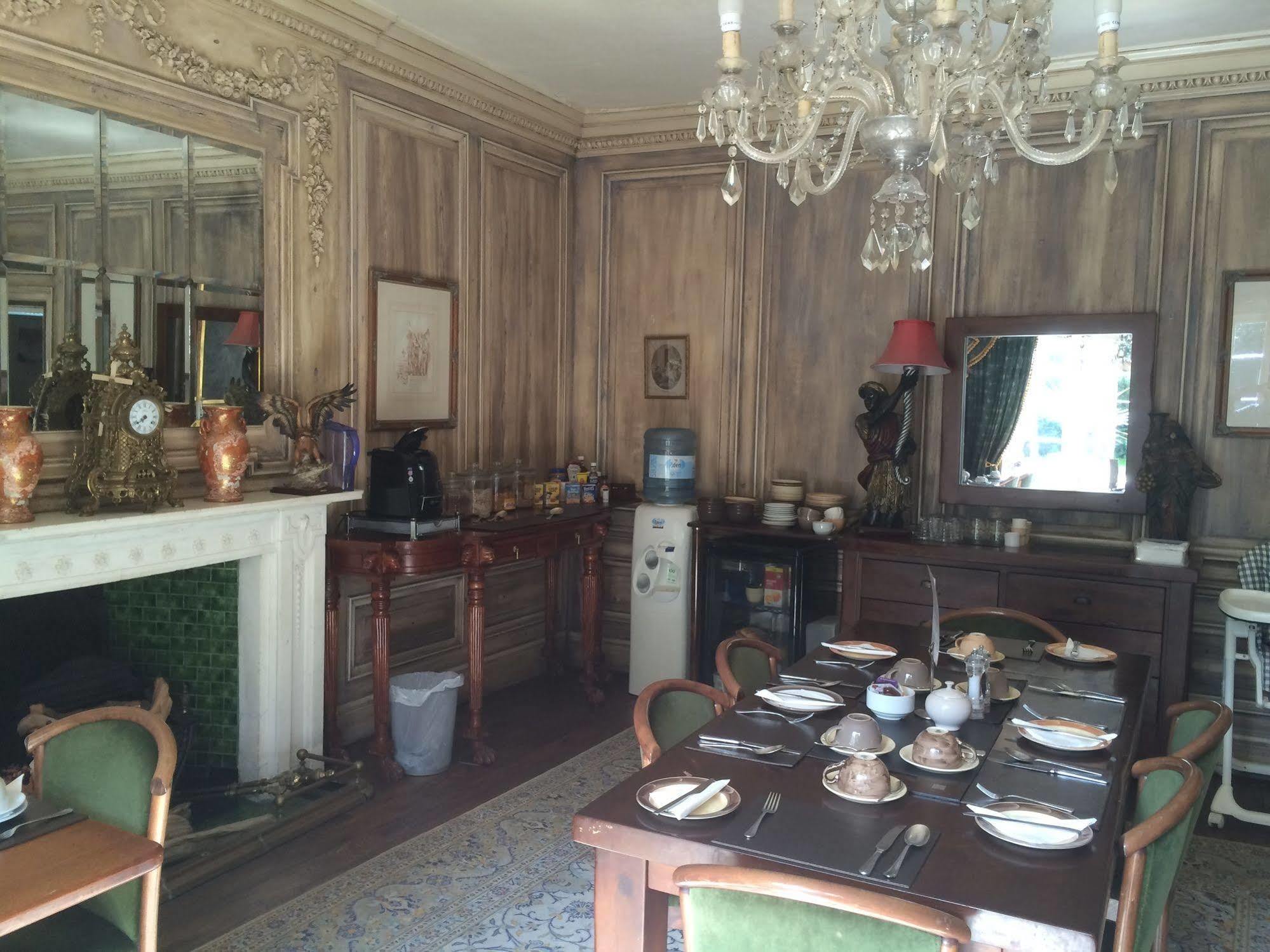 Harmondsworth Hall Guest House West Drayton  Εξωτερικό φωτογραφία